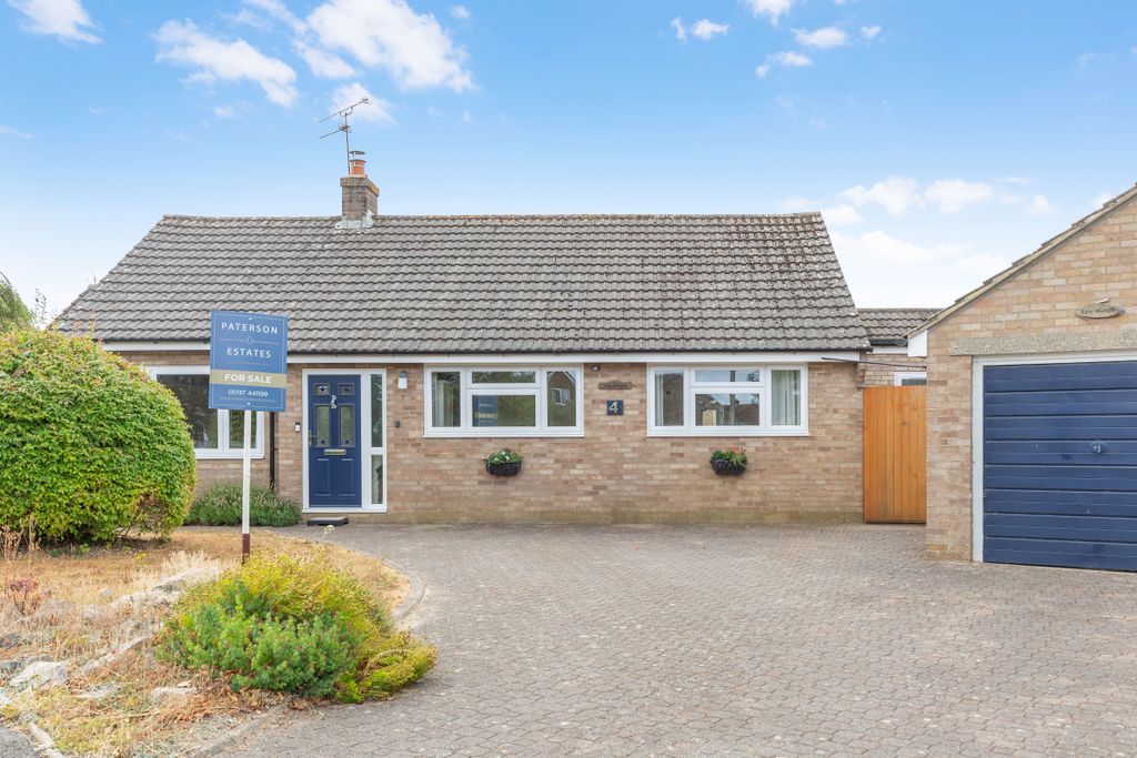 Property photo 1 of 18