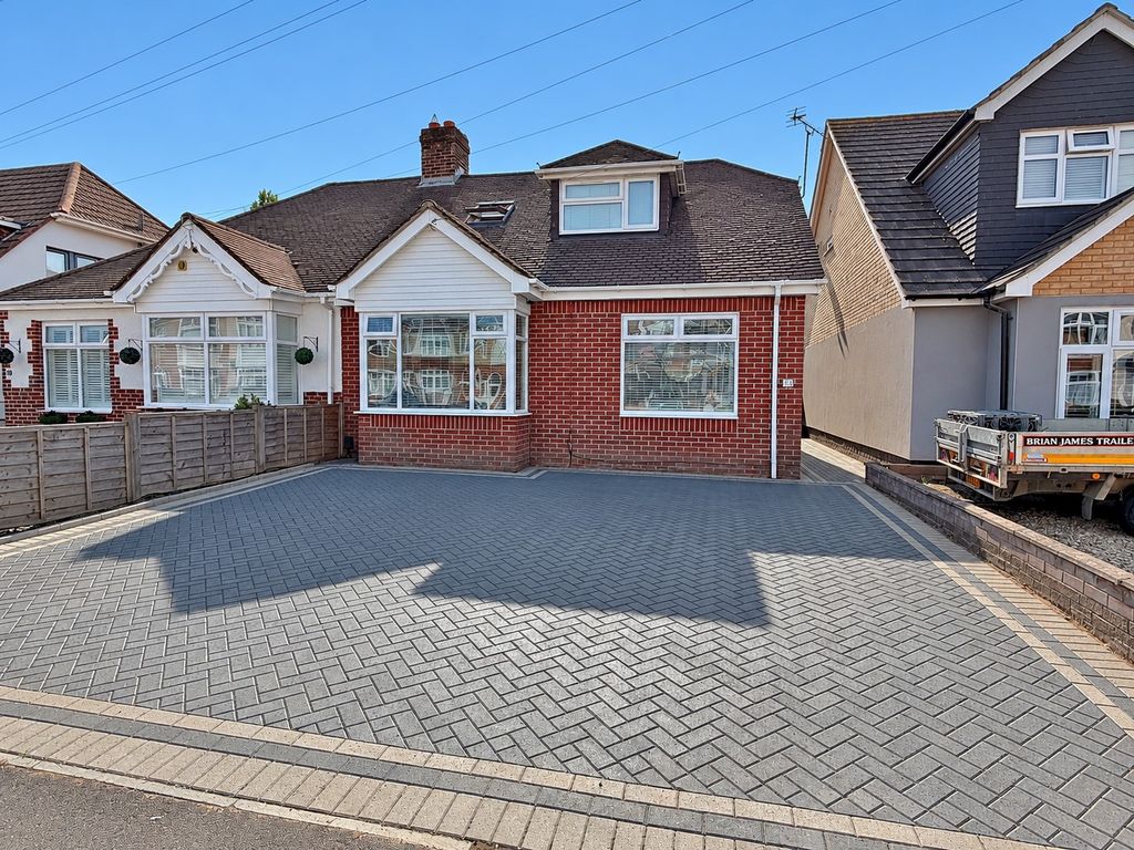 Property photo 1 of 32