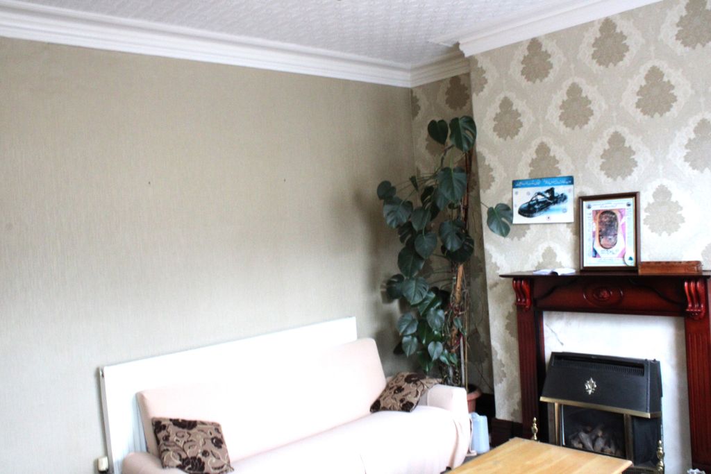 Property photo 2 of 6