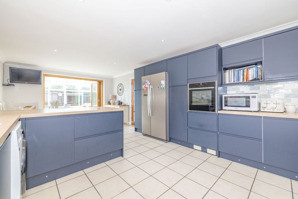 Property photo 3 of 19 Picture 3