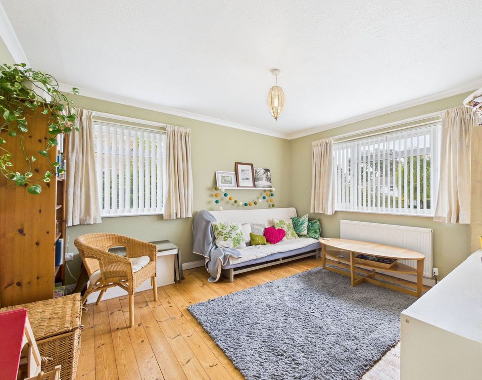 Property photo 3 of 35