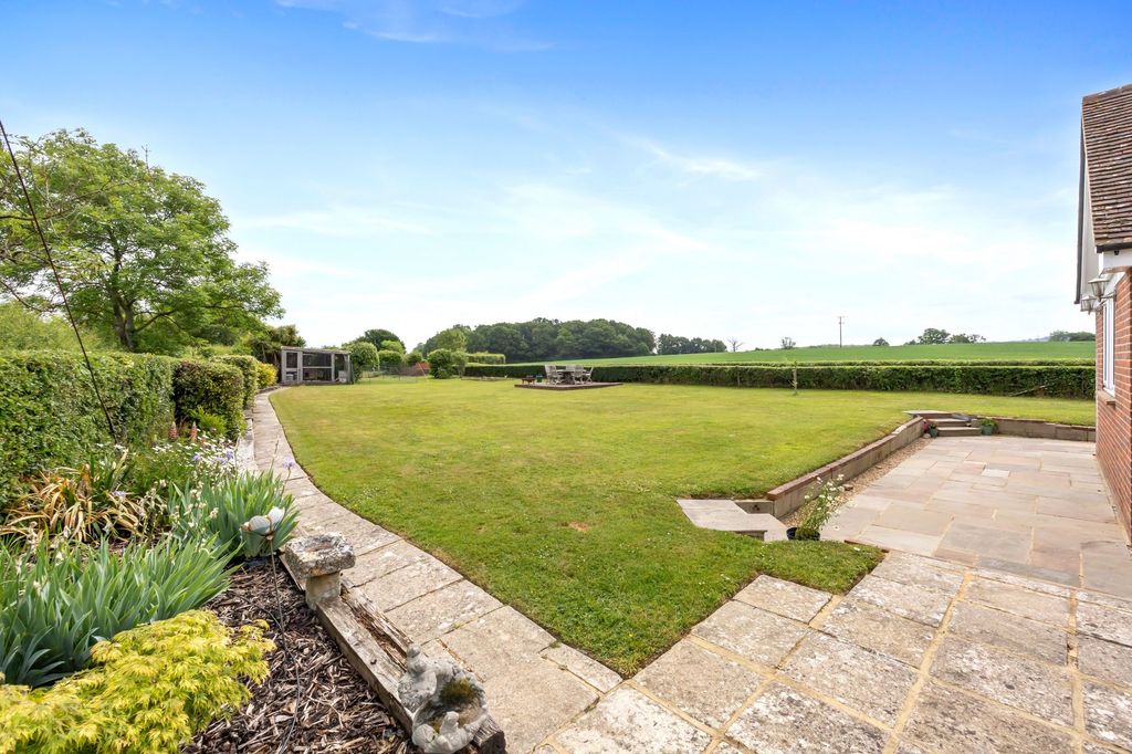 Property photo 3 of 27