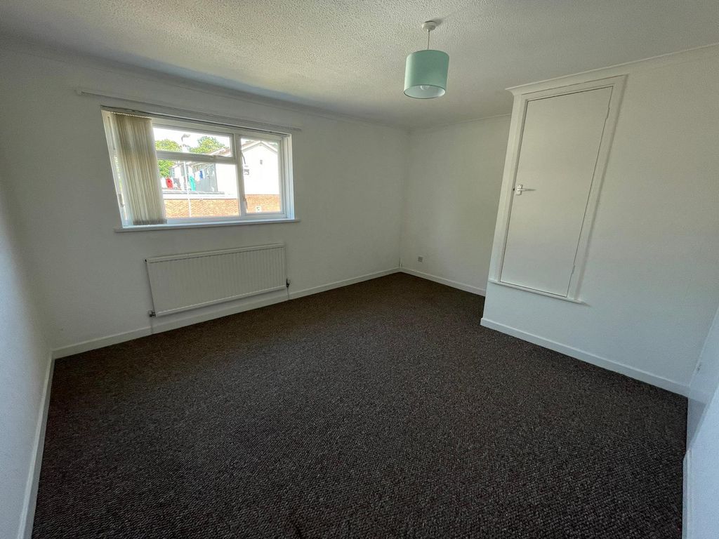 Property photo 3 of 9 Image