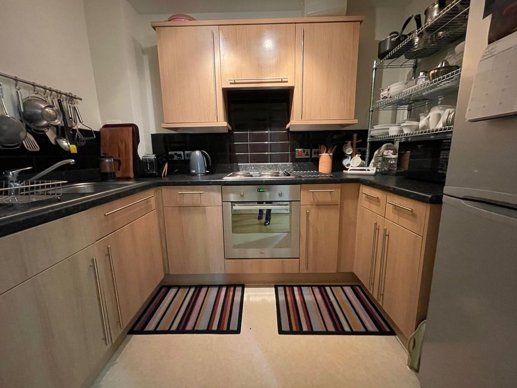 Property photo 1 of 6