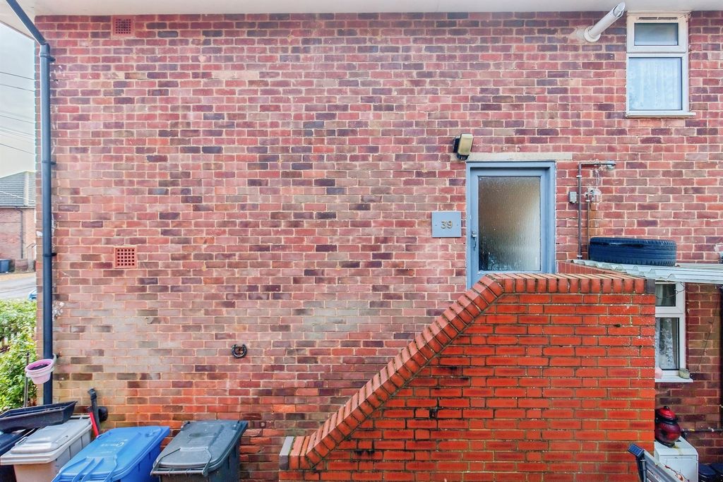 Additional image 15 of 2 bed flat for saleCora Road, Kettering NN16