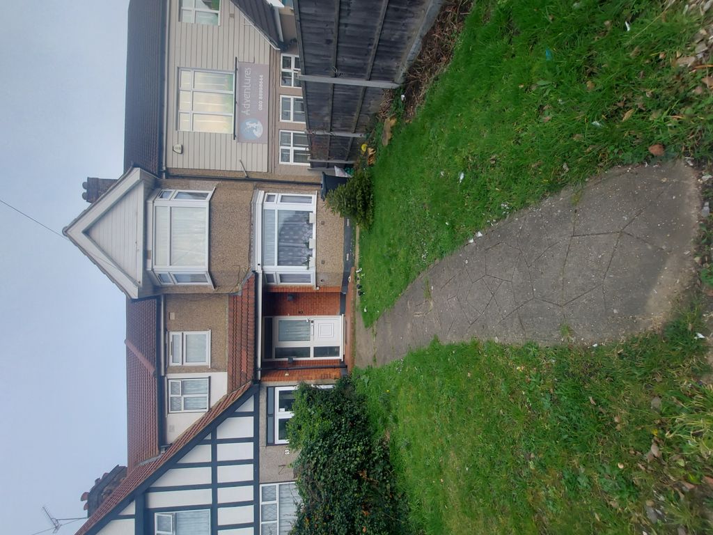 Property photo 1 of 2 Three Bedroom Terraced House For Sale
