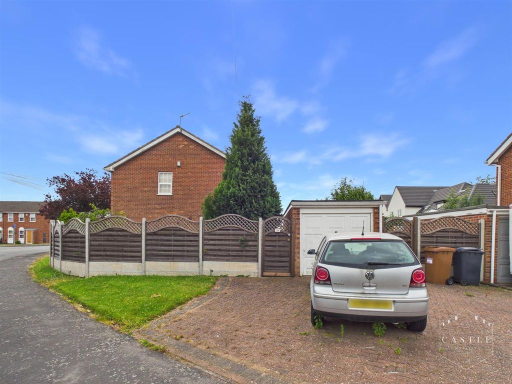 Property photo 2 of 15 Outside