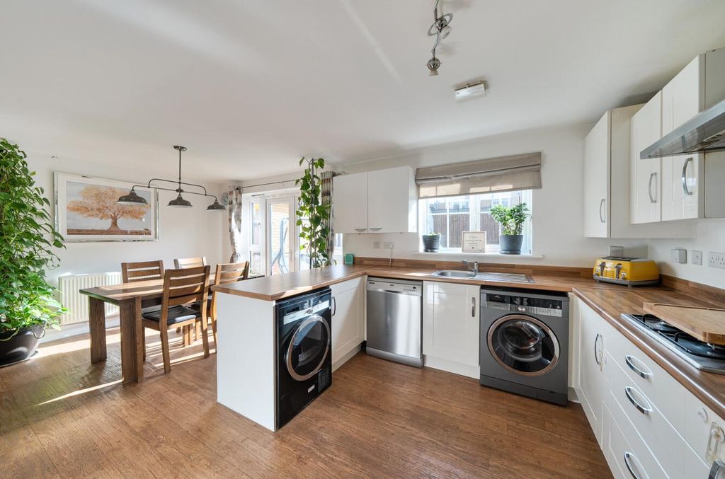 Property photo 1 of 21 1361618-11-68Ff6dc08Efc7.Jpg