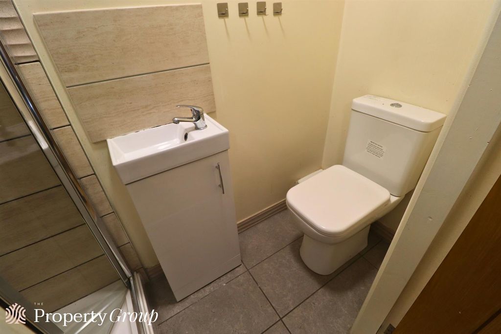 Property photo 3 of 6 23 Stoke Green F8 (3).Png
