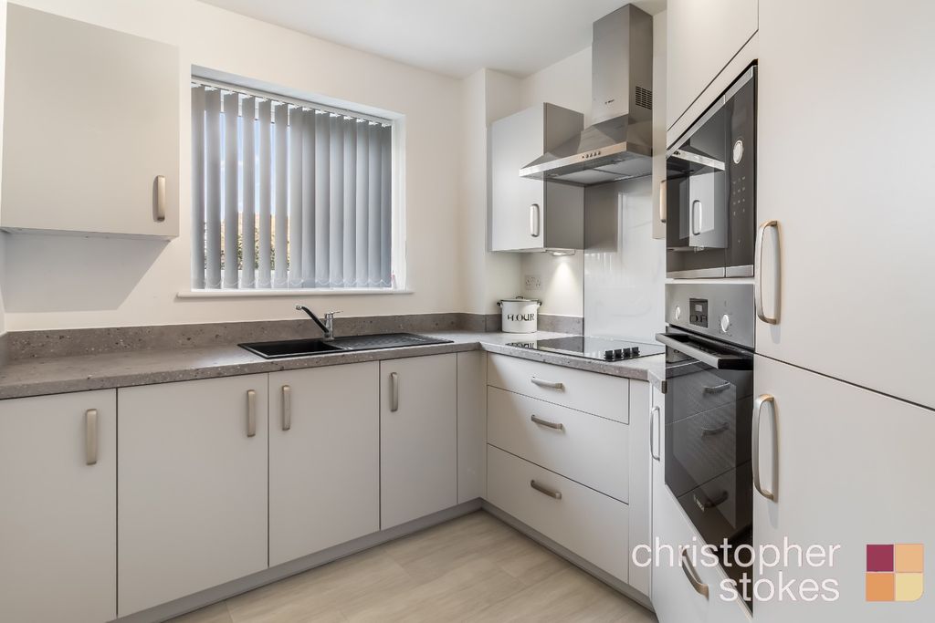 Property photo 3 of 21 4634244