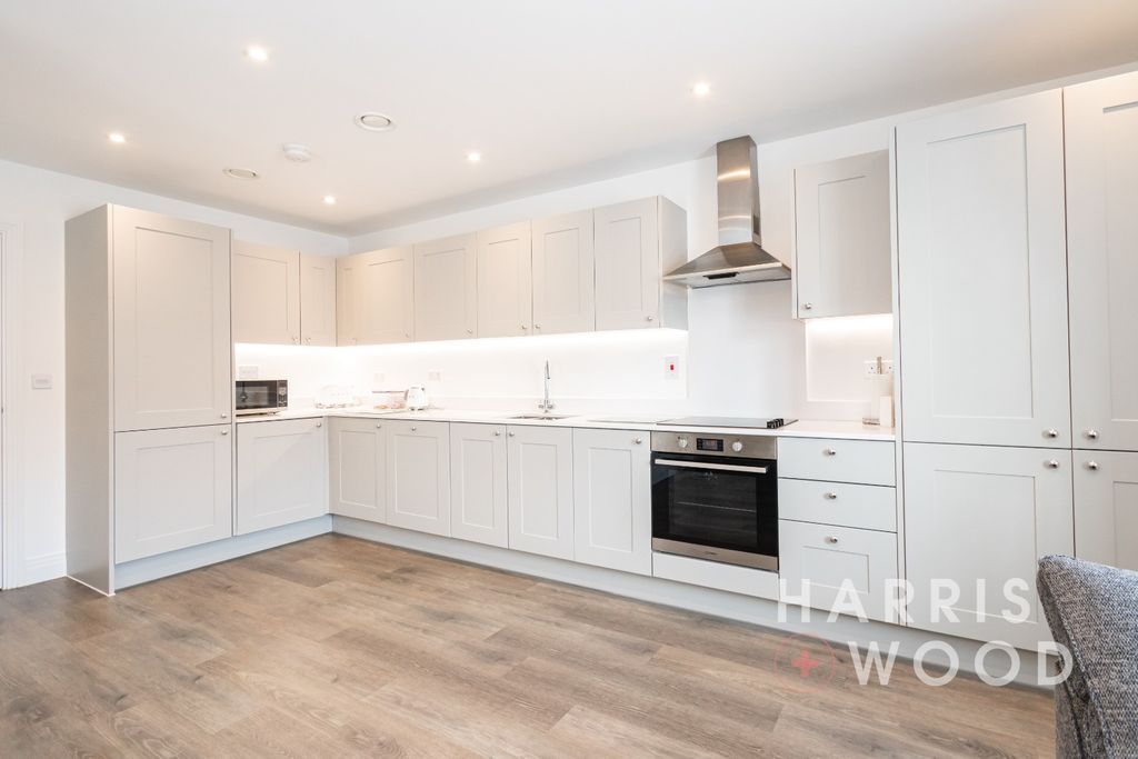 Property photo 3 of 15 4428382