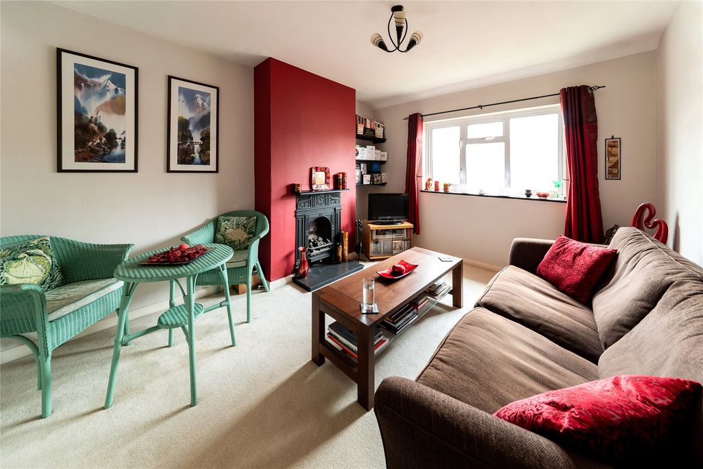 Property photo 2 of 18 Picture No. 03