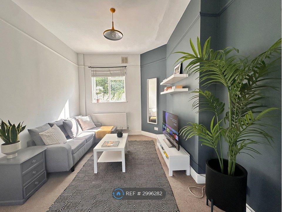 Property photo 3 of 16 Living Room