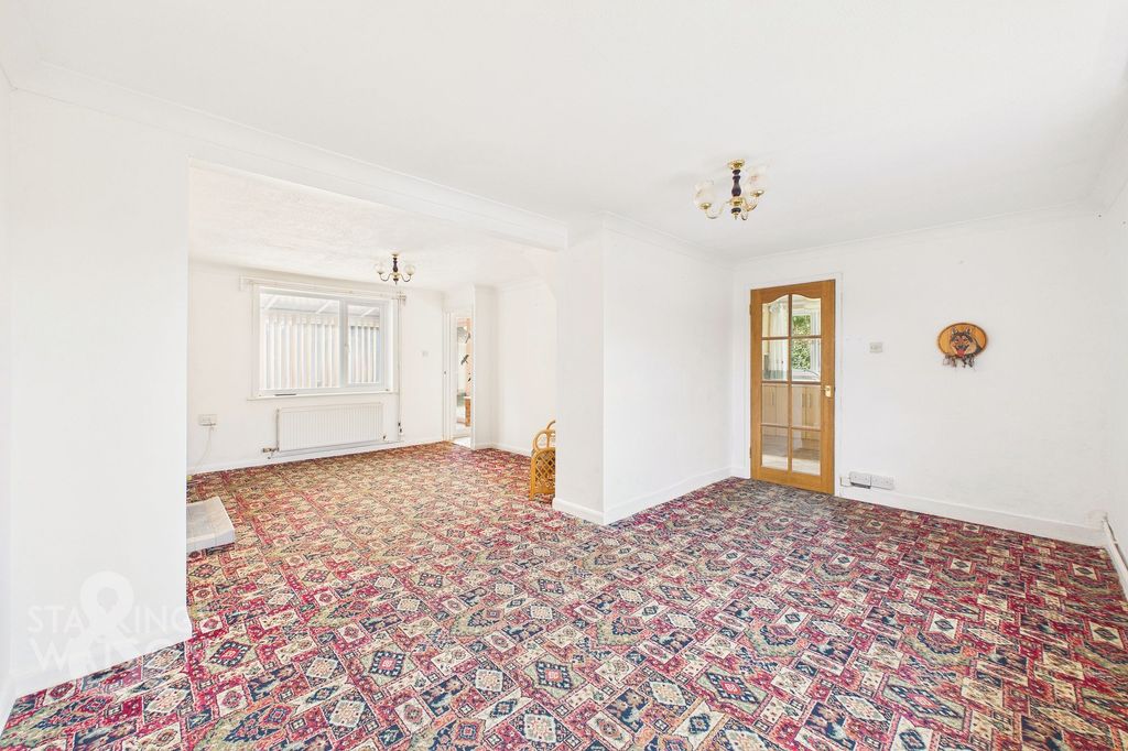 Property photo 2 of 29