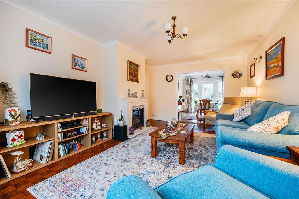 Property photo 3 of 20