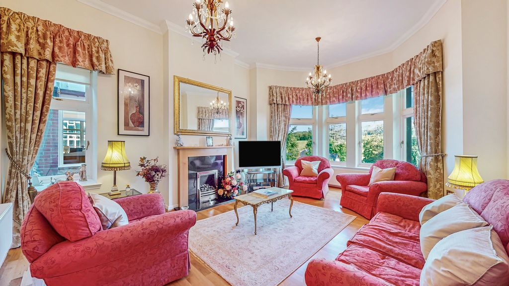 Property photo 2 of 29 36-Print-9 Laurel Way_31