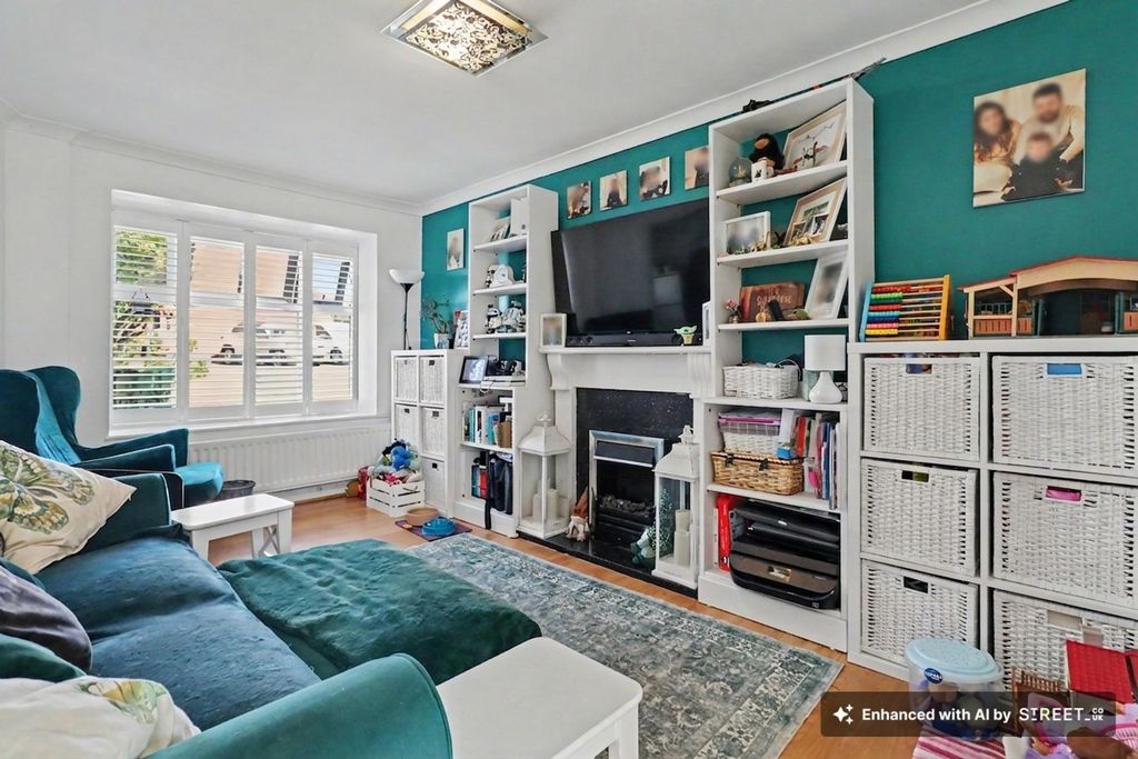 Property photo 2 of 12