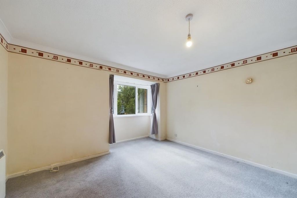 Property photo 2 of 11 Cam01894G0-Pr0099-Still007.Jpg