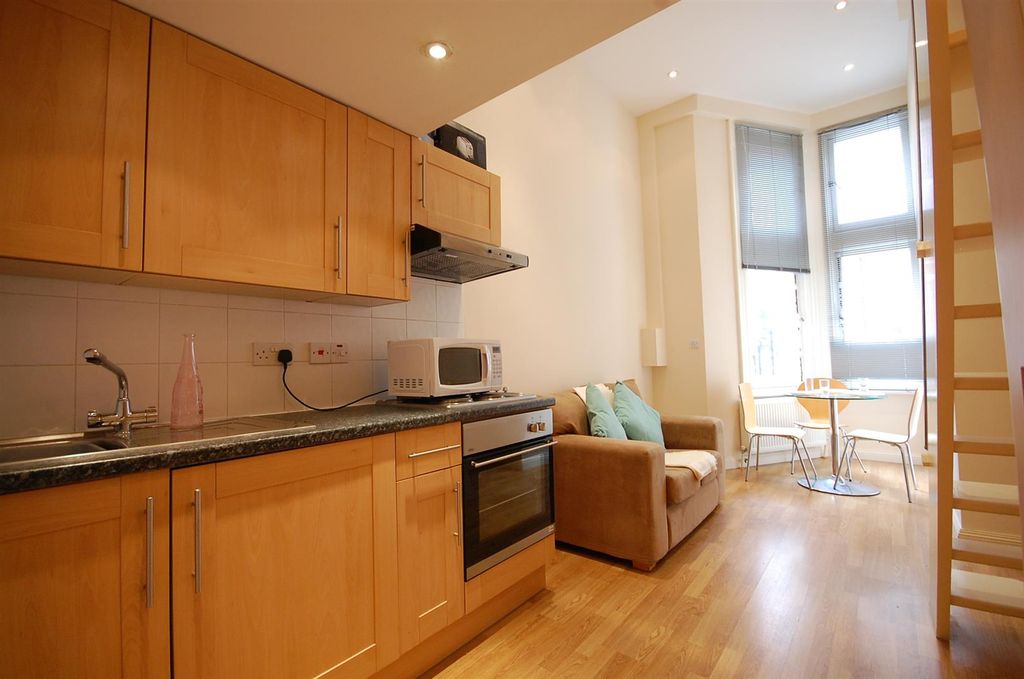 Property photo 3 of 3