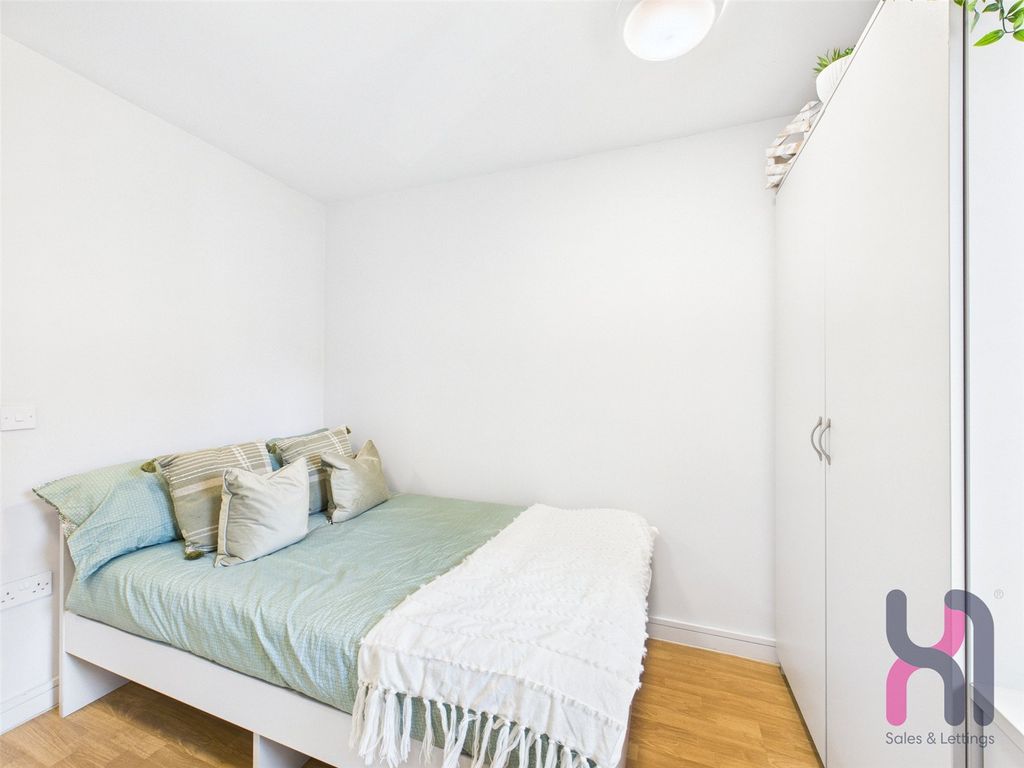 Property photo 2 of 8 Picture No. 05