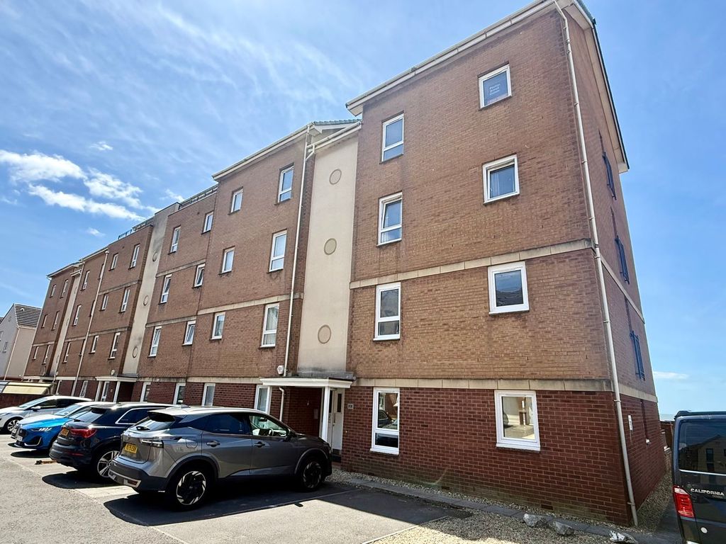 Property photo 1 of 21