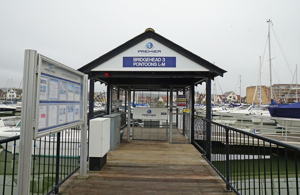 Property photo 3 of 12 Dsc00377 Copy