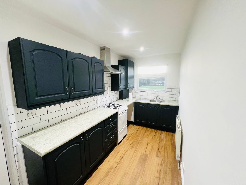 Property photo 2 of 9 Image