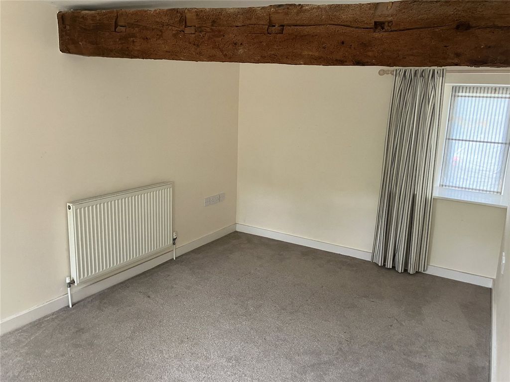 Property photo 3 of 11 Picture No. 26