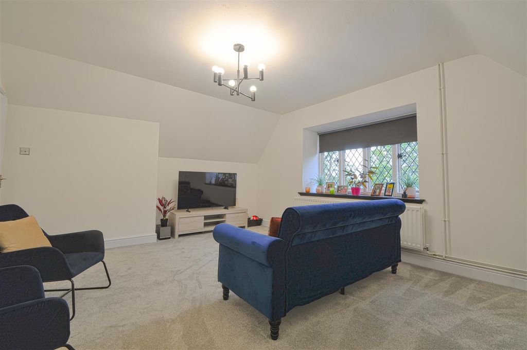 Property photo 2 of 10 Living Room 2.Jpg