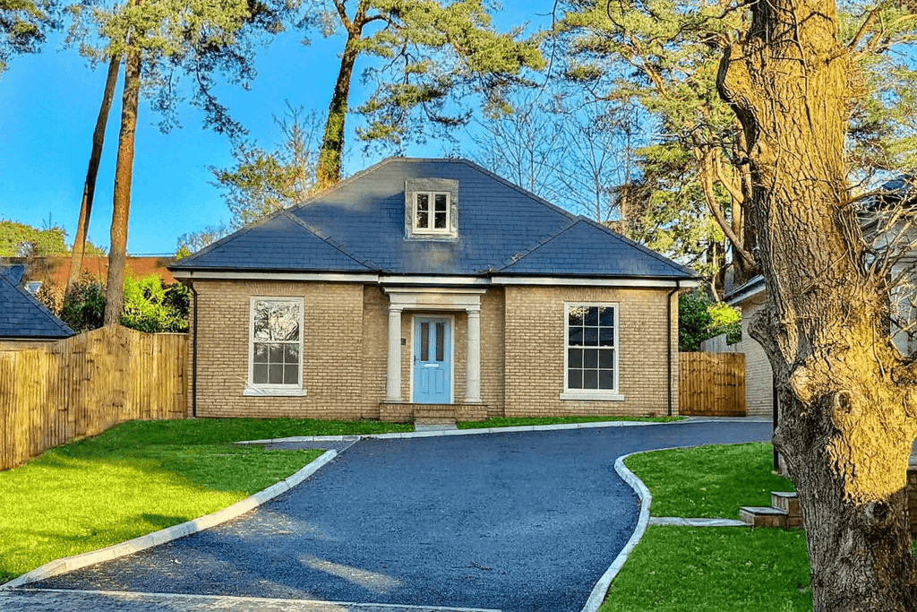 Property photo 1 of 12 3 Bedroom Detached For Sale