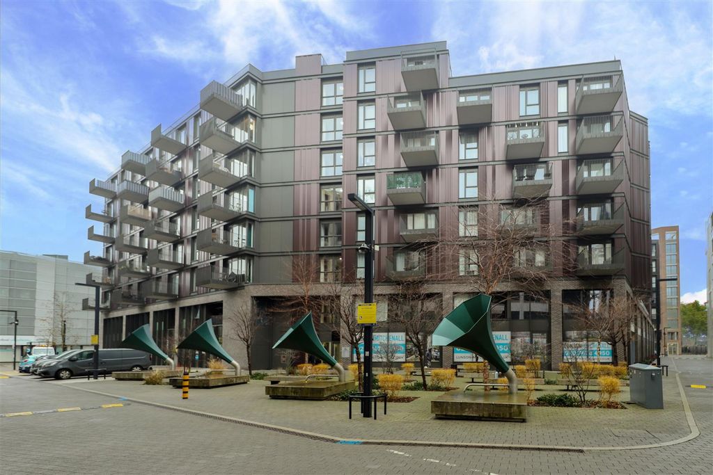 Property photo 1 of 15 Front