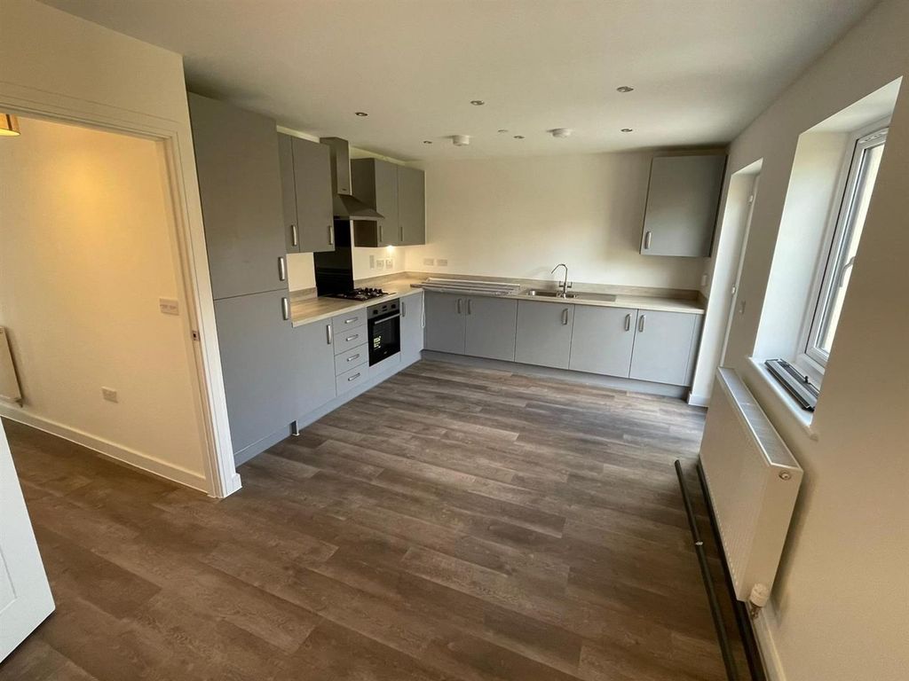 Property photo 3 of 8 Orb Drive 18.Jpg