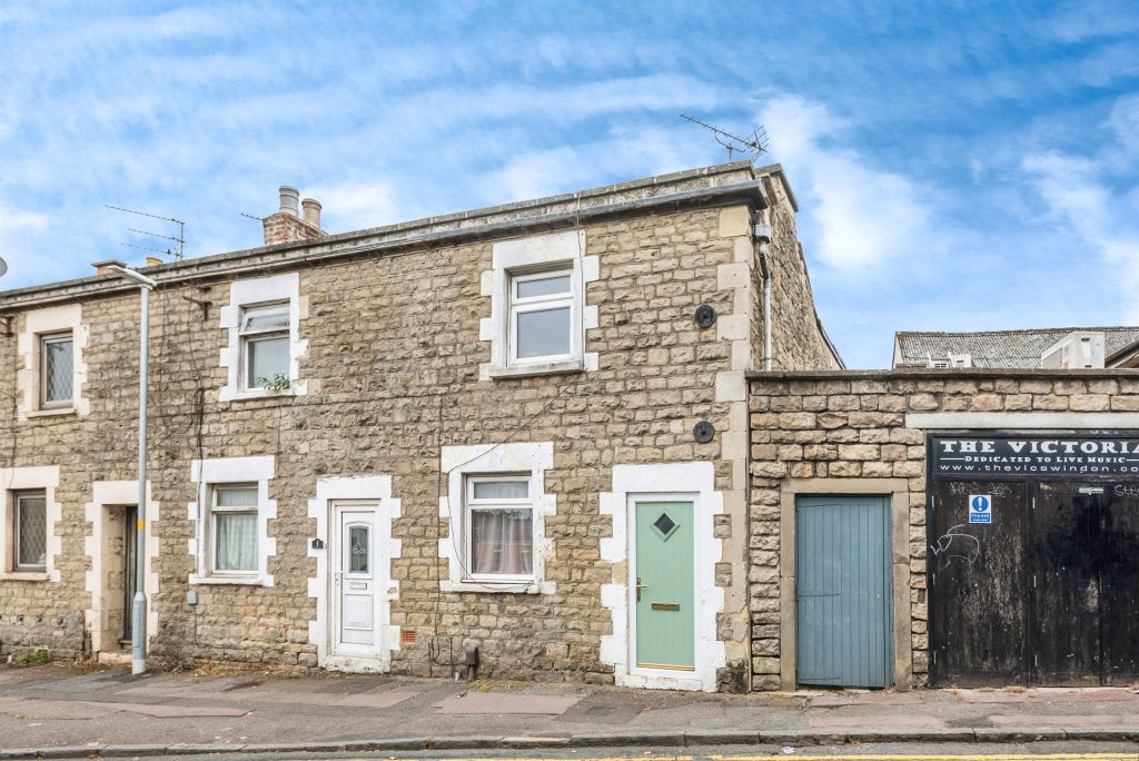 Property photo 1 of 17