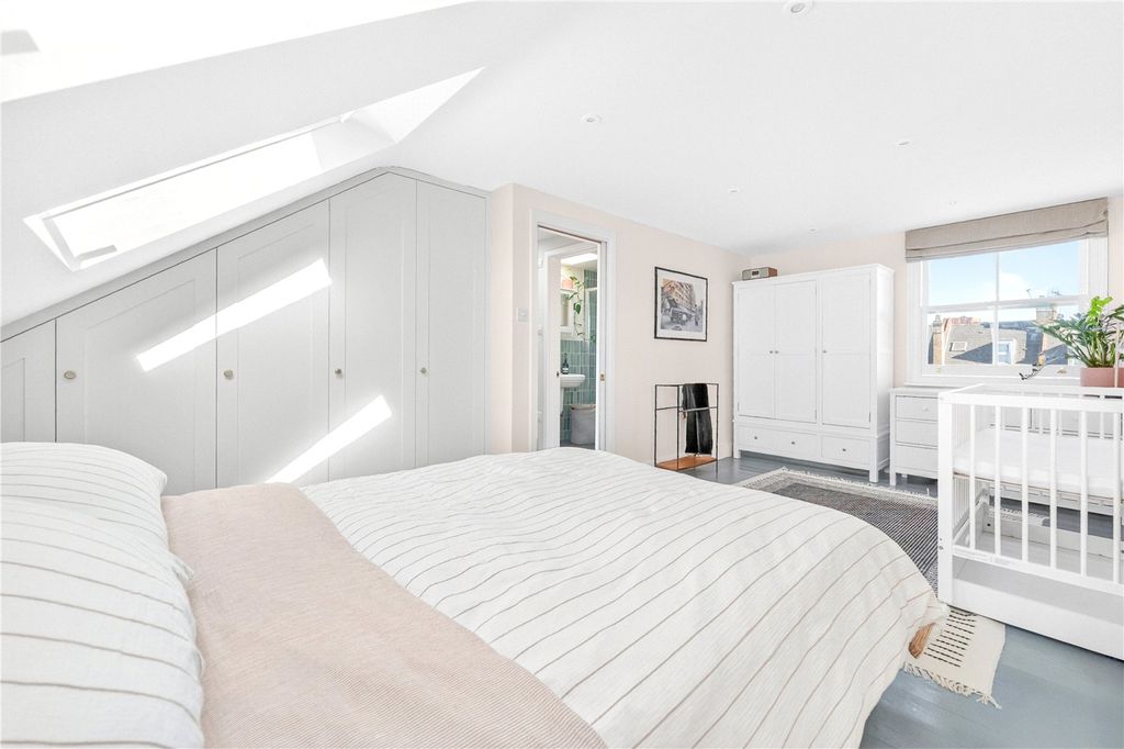 Property photo 3 of 22 Picture No. 26