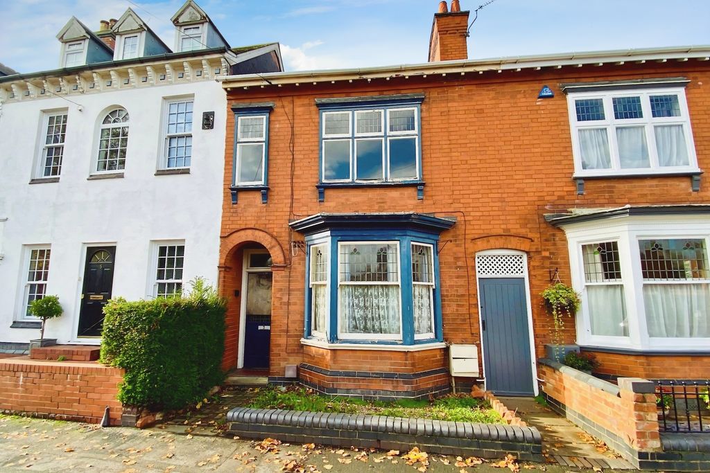 Property photo 1 of 17