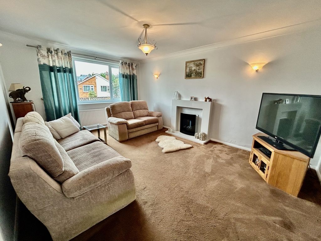 Property photo 2 of 16 Living Room
