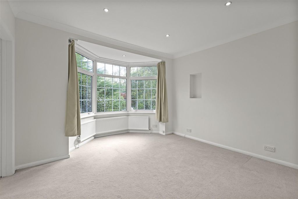 Property photo 3 of 16 Img_3423.Jpg