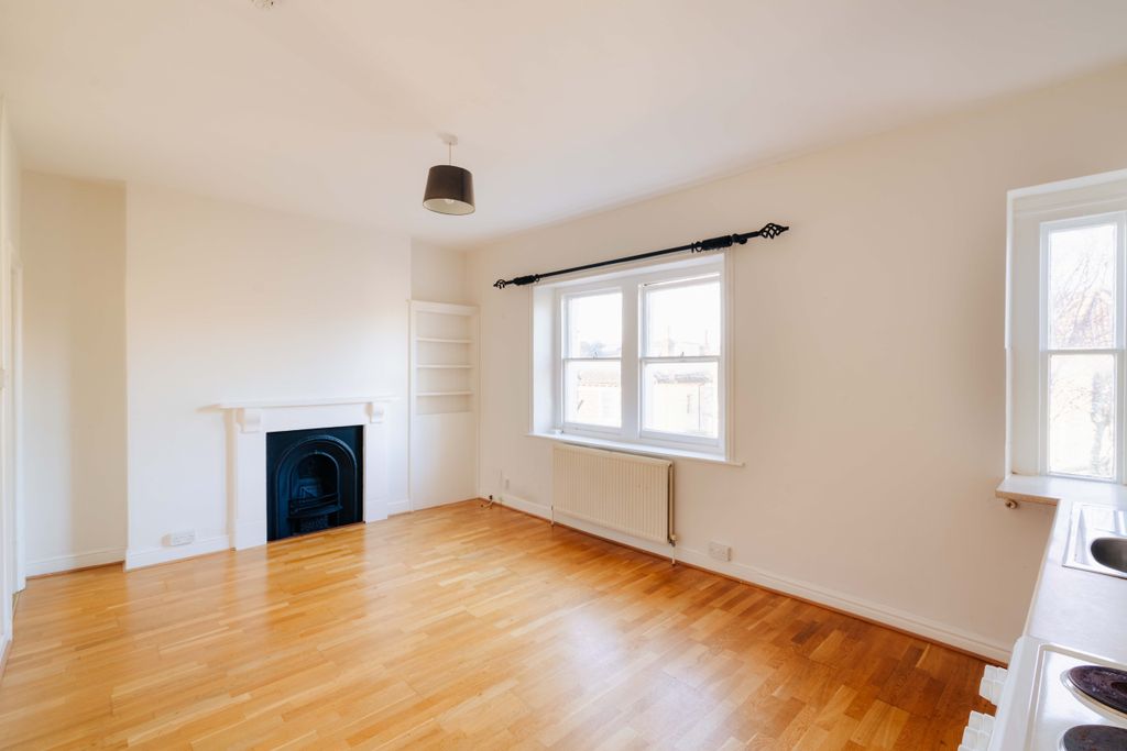 Property photo 1 of 10 2