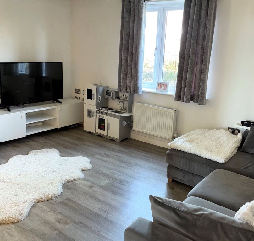 Property photo 2 of 11 Picture No. 26