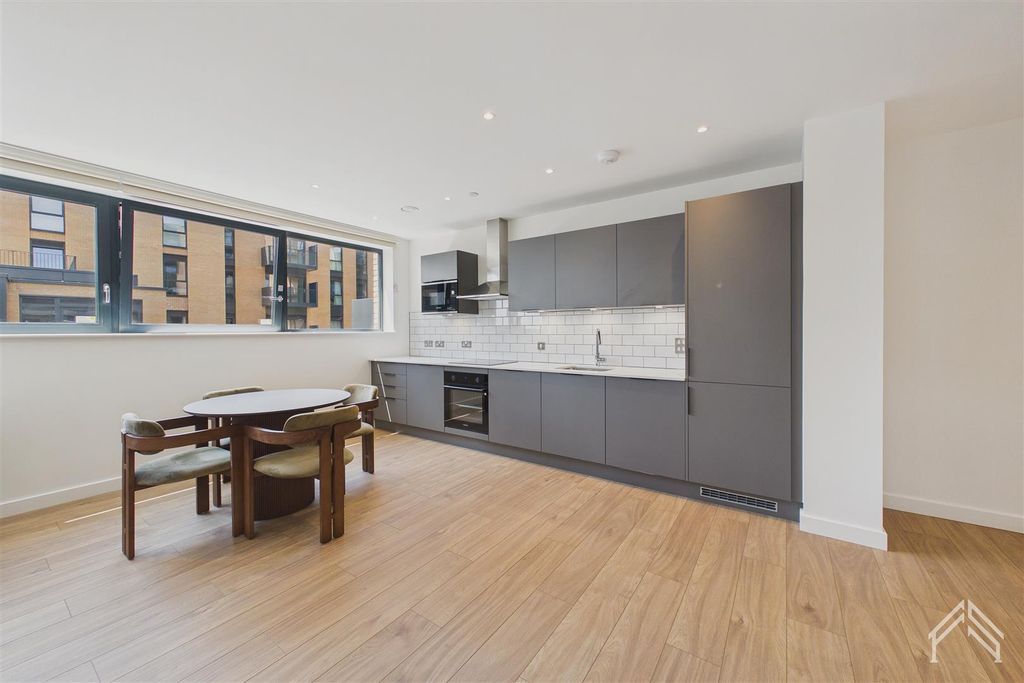 Property photo 2 of 12 9.Jpg