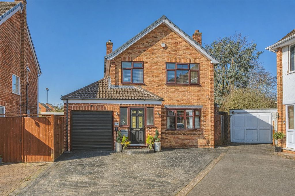 Property photo 1 of 31