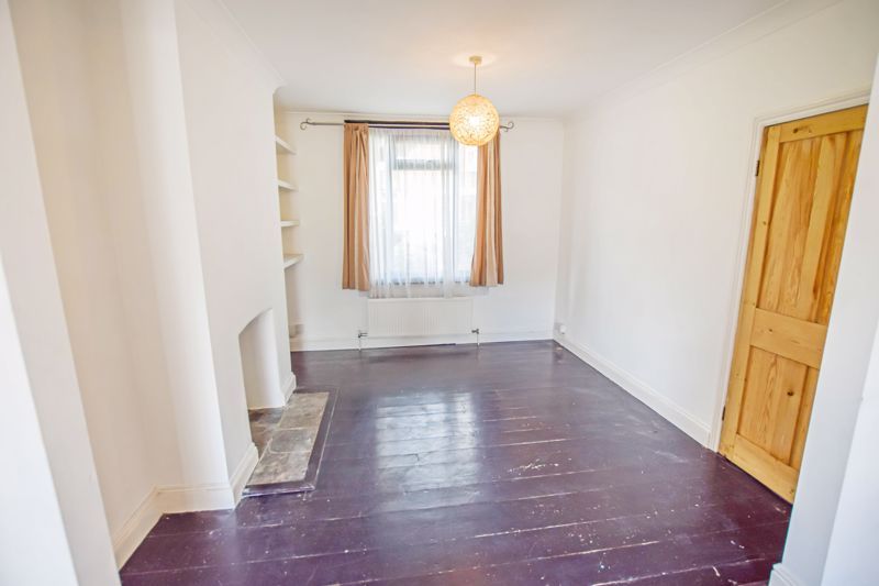 Property photo 2 of 17 Lounge Area