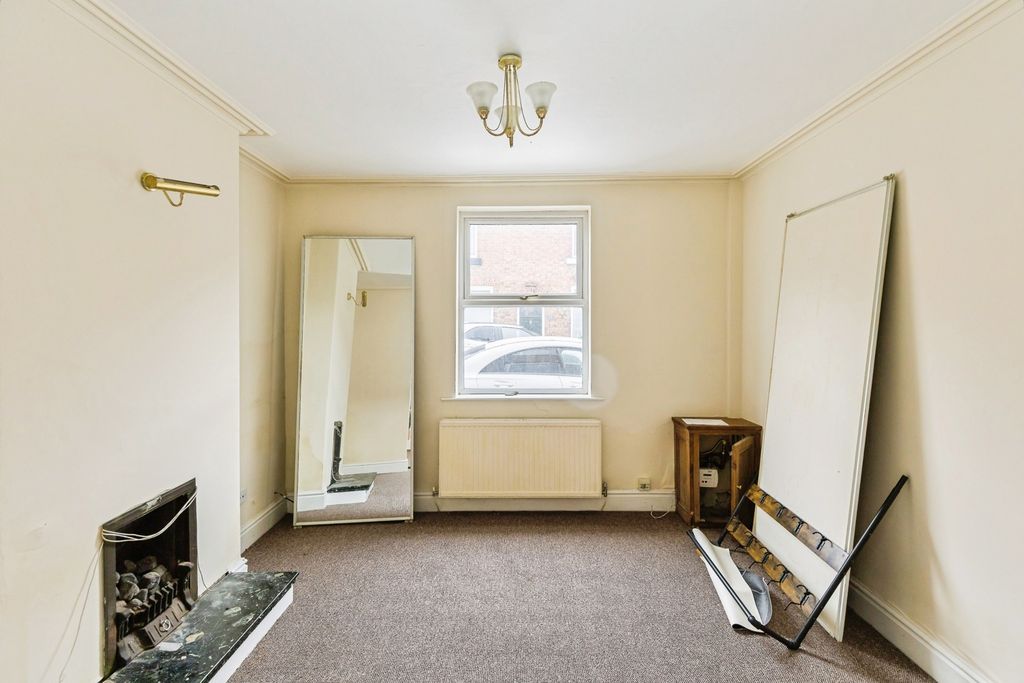 Property photo 3 of 12 Pbox-Img.Jpg