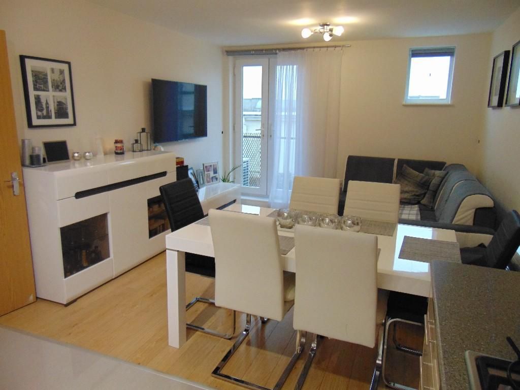 Property photo 2 of 13 16 Ibex House - Image 2.Jpg