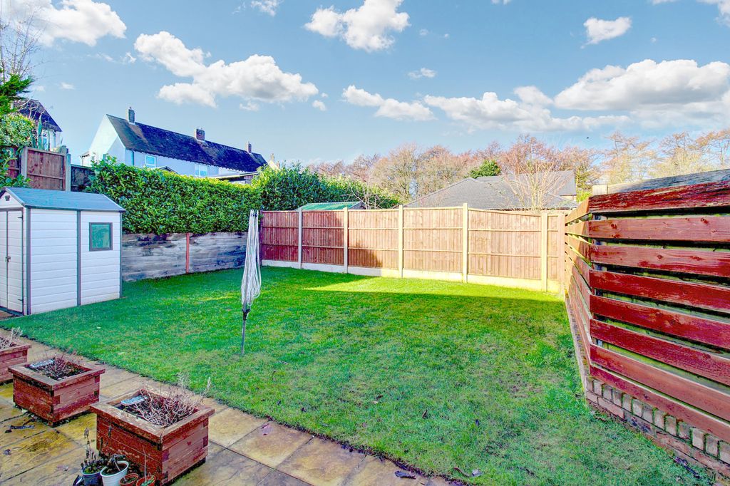 Property photo 2 of 18 Rear Garden (From Right)