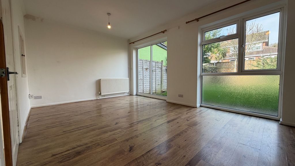 Property photo 3 of 8