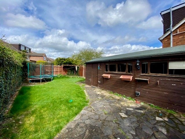 Property photo 2 of 13 Garden