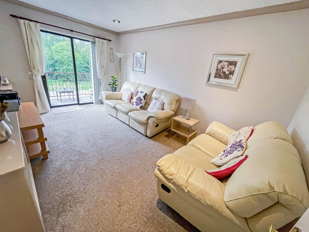 Property photo 3 of 11