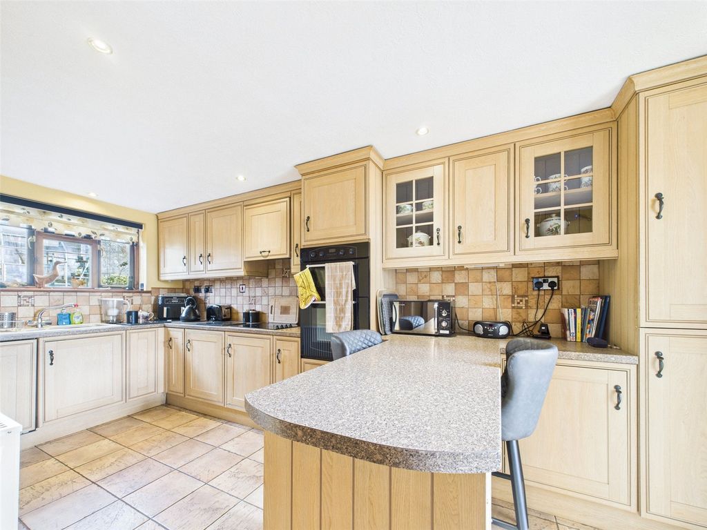 Property photo 2 of 17 Picture No. 05