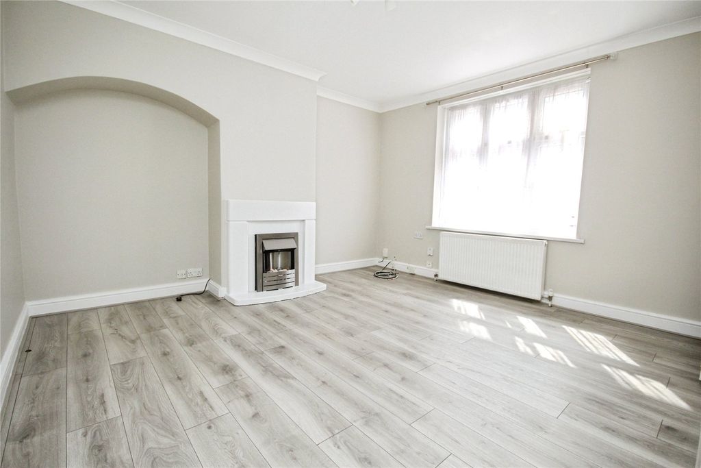 Property photo 3 of 12 Picture No. 17